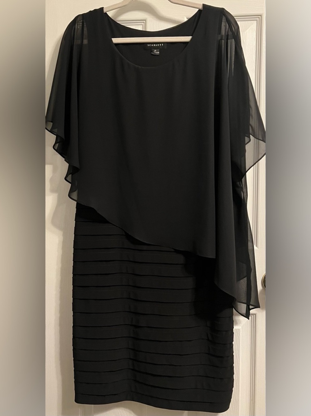 Scarlett Black Layered Chiffon Midi Dress
